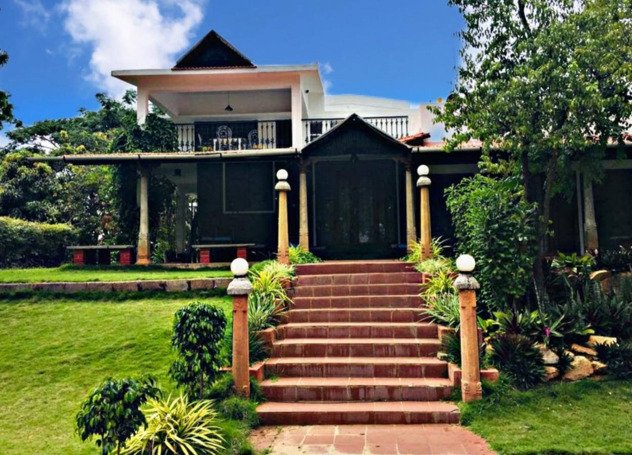 Bana The Wild Waters Hotel Muduvādi Екстериор снимка