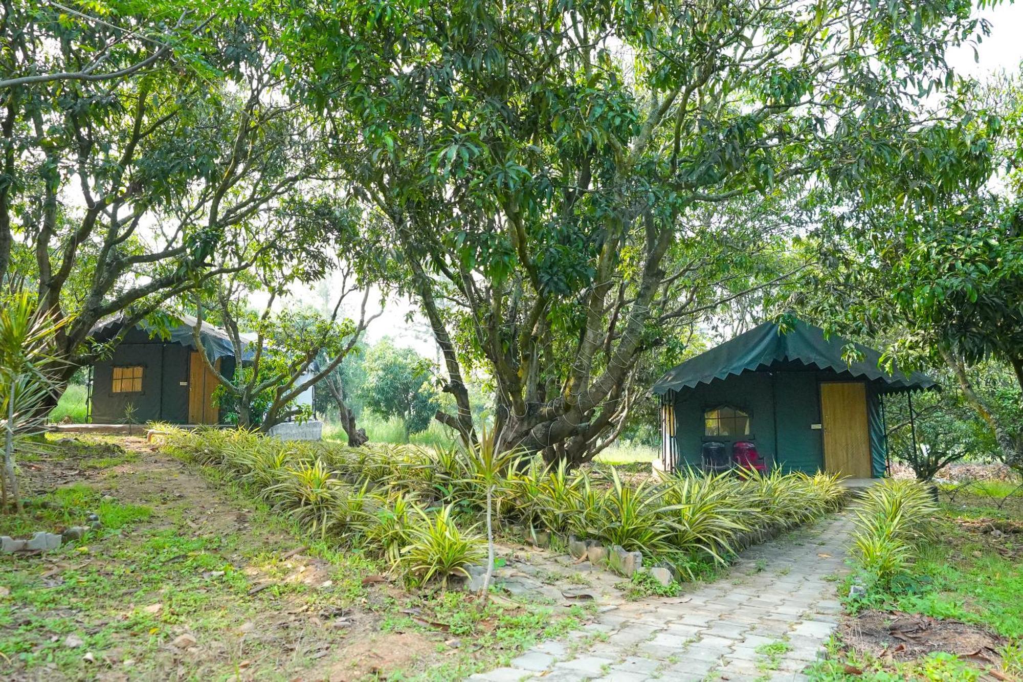 Bana The Wild Waters Hotel Muduvādi Екстериор снимка