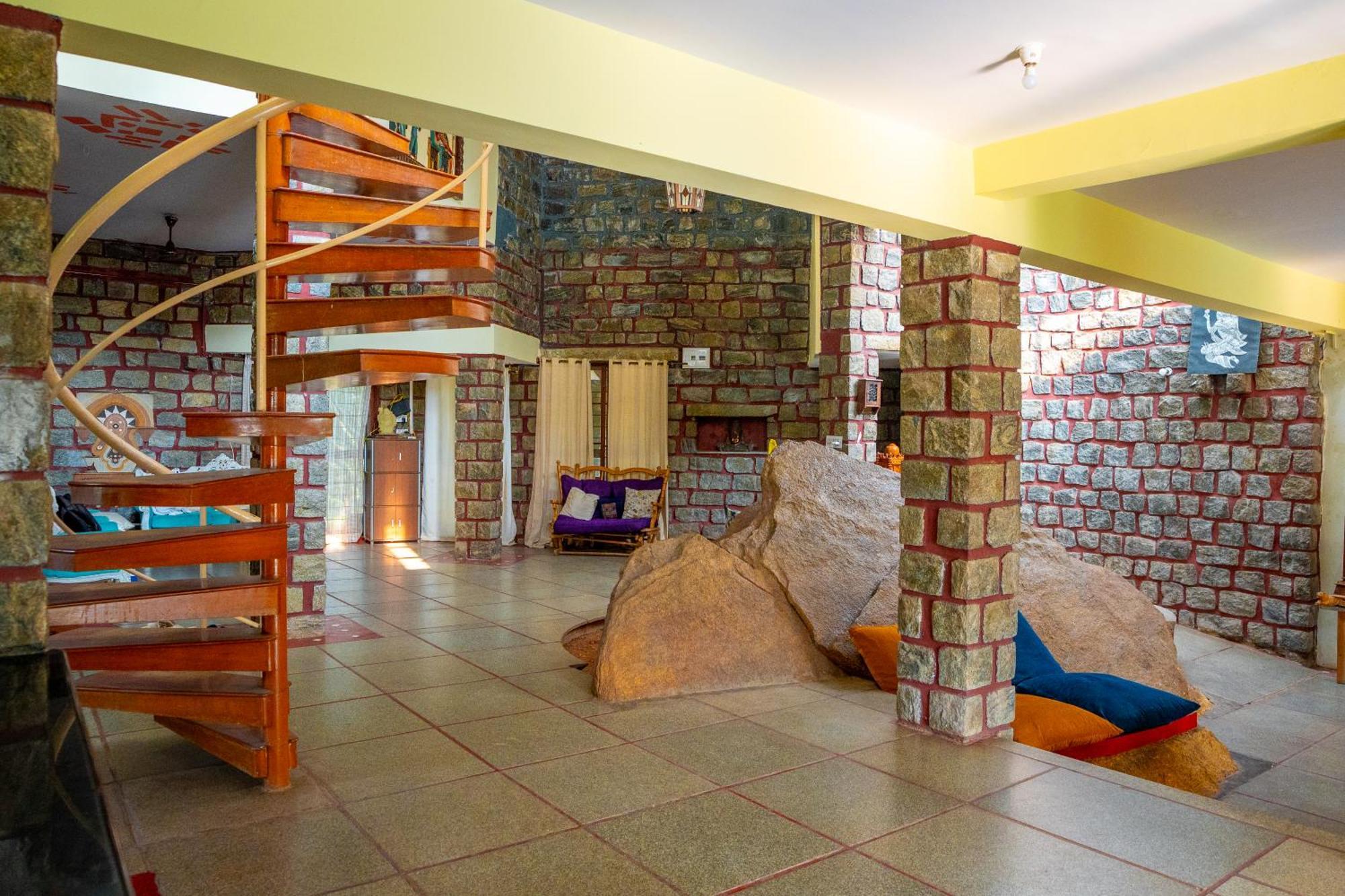 Bana The Wild Waters Hotel Muduvādi Екстериор снимка