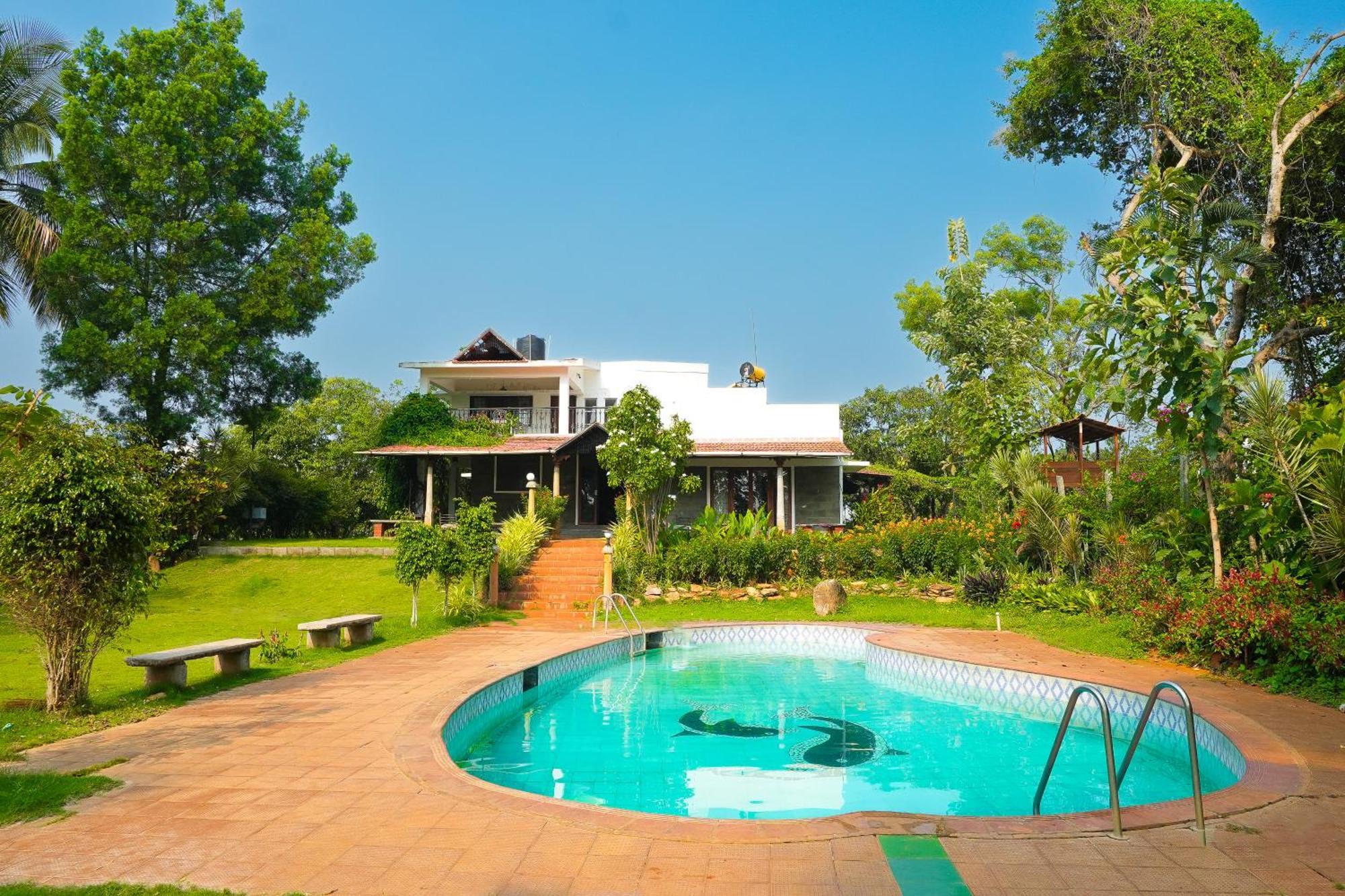 Bana The Wild Waters Hotel Muduvādi Екстериор снимка